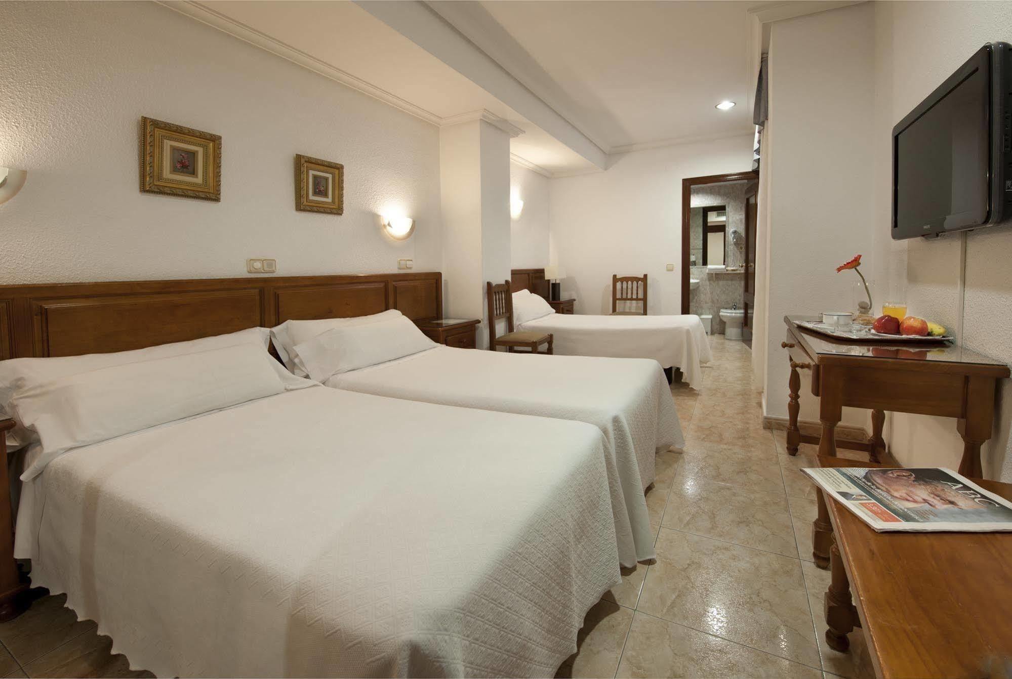 Martin Hotel 2*
